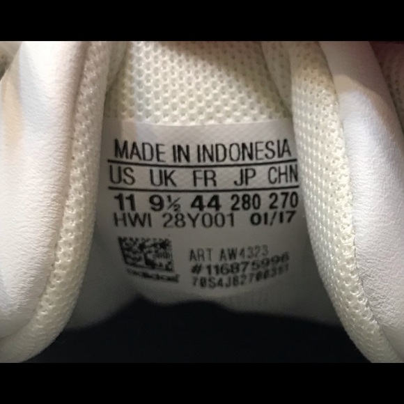 Women’s Adidas shoes - Picture 6 of 6